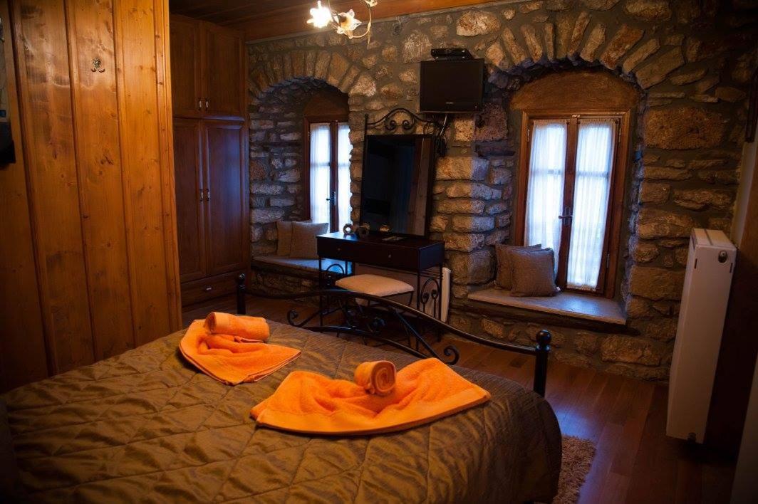 Despotikon Dimitsana Guest House - Ξενώνας Δεσποτικόν Αντωνόπουλου 외부 사진